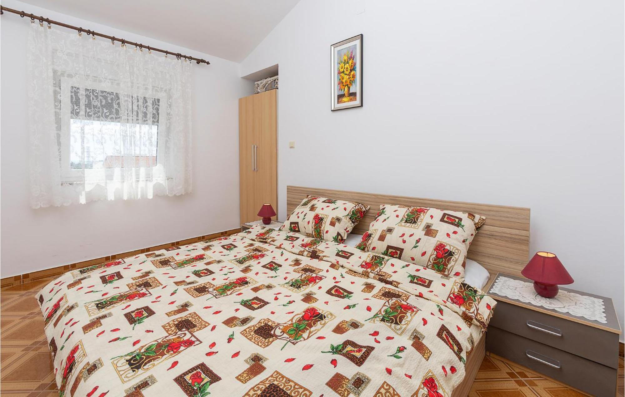 Amazing Apartment In Betiga With Wifi Barbariga Bagian luar foto